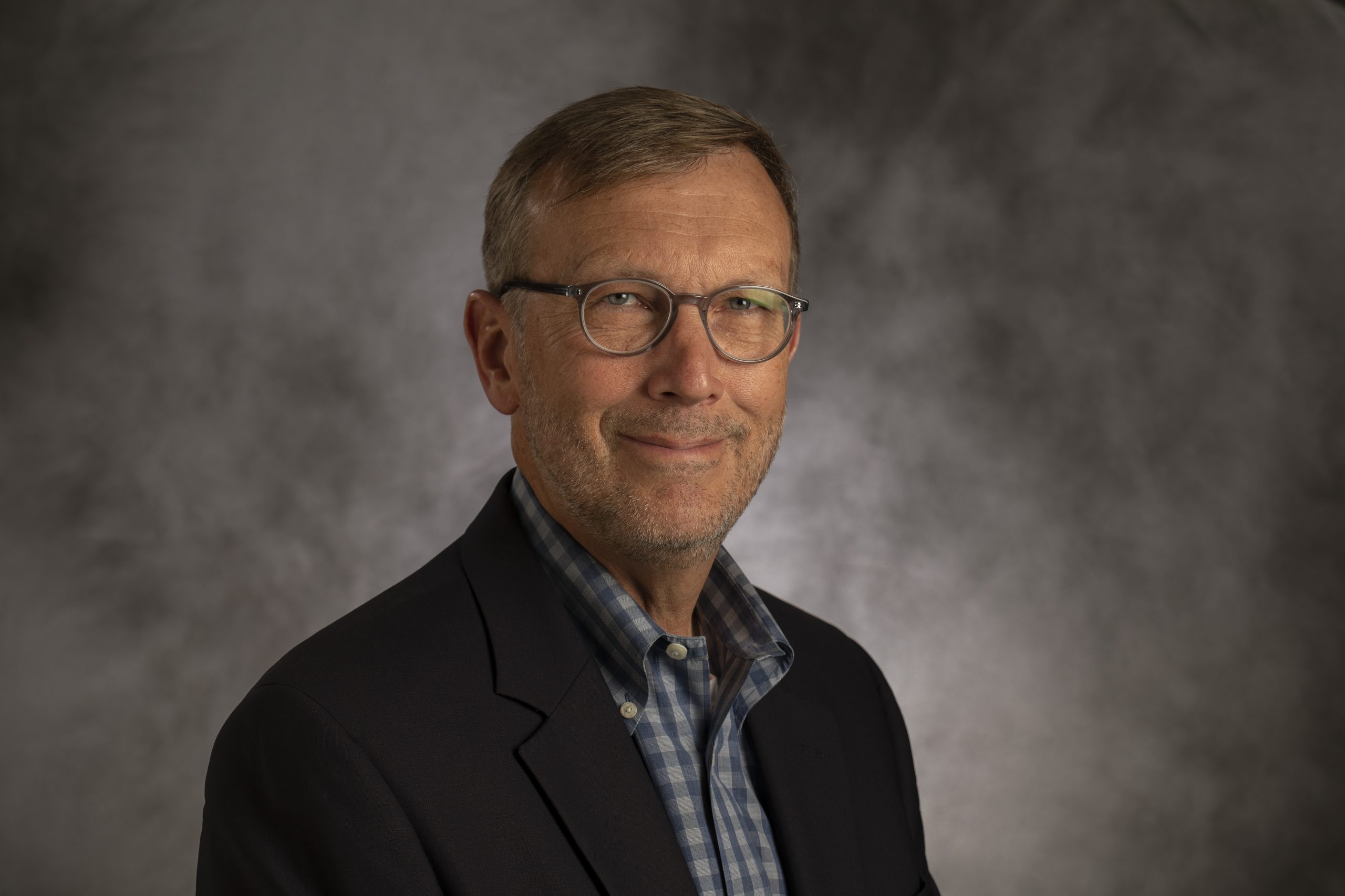 David Haynes - Newsroom employee, Milwaukee Journal Sentinel. News Department, head shot. reporter.